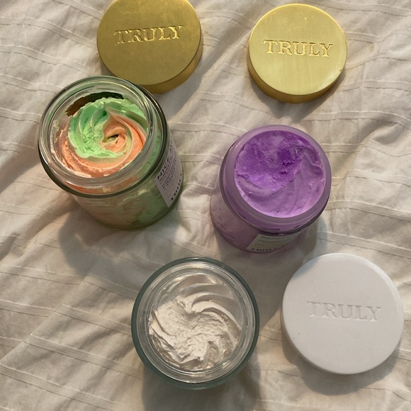 TRULY Skincare Body Butter set - Picture 3 of 3